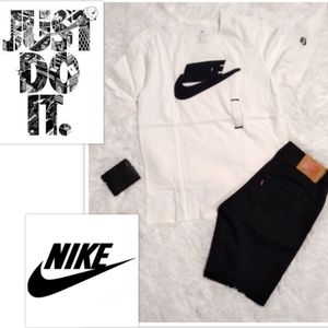 🆕Large The Nike Tee men off-white short sleeve